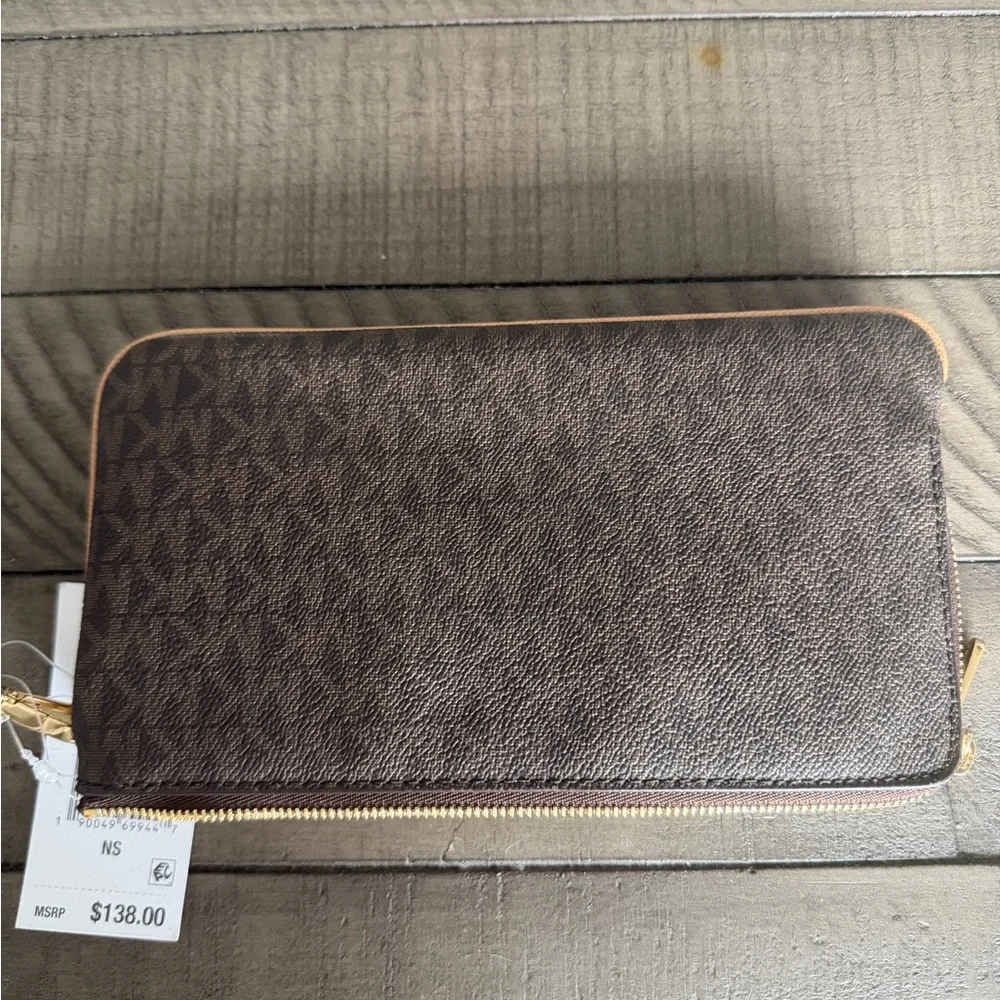 Michael Kors Dual-Zip Brown and Cream Wallet - Picture 3 of 4